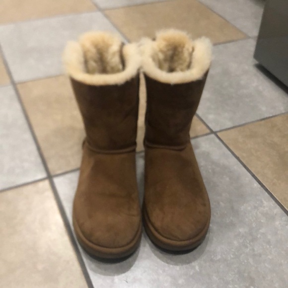 ugg boots creme